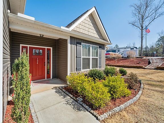 3rd image of 104 Inlet Pointe Dr