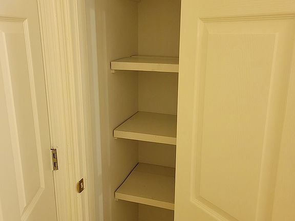 2nd image of 2410 Edgar Cir