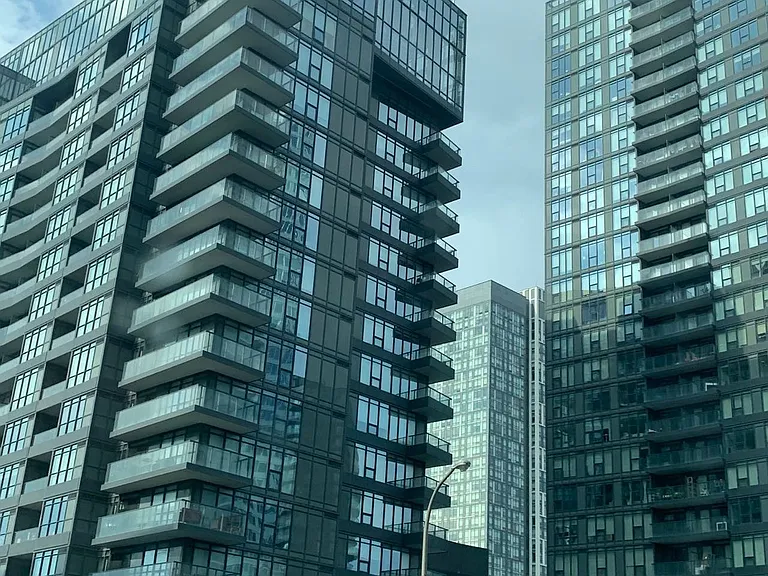 80 Queens Wharf Rd #2010 — Photo 1