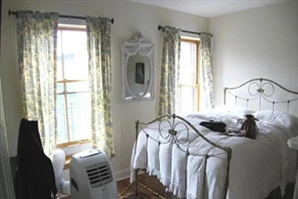 Rented by Corcoran | media 13