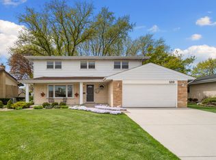 1210 S Dunton Ave, Arlington Heights, IL 60005