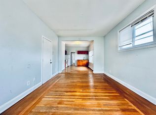 1403 Chapel St APT 5, New Haven, CT 06511