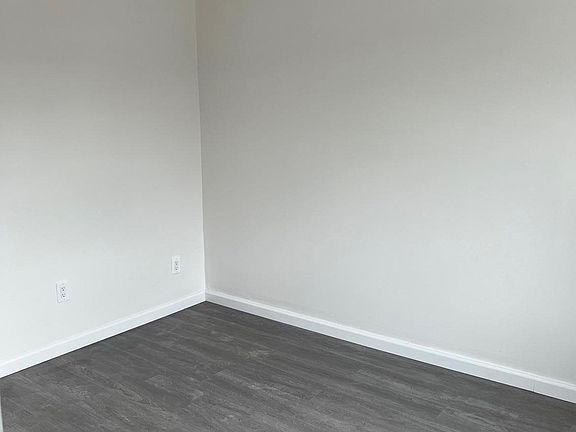 4th image of 61-27 217th St Floor 3