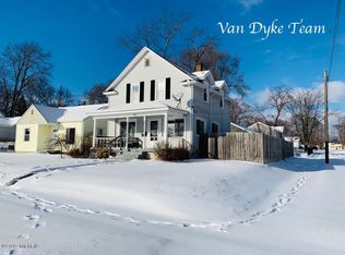 901 35th St SW, Wyoming, MI 49509