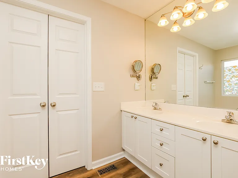 1431 Bern Dr — Photo 10