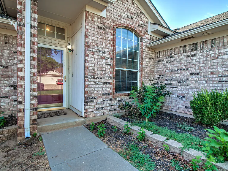 16232 Seminole Dr — Photo 10