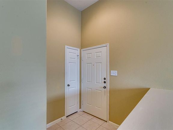 4th image of 6607 Lake Woodlands Dr APT 331