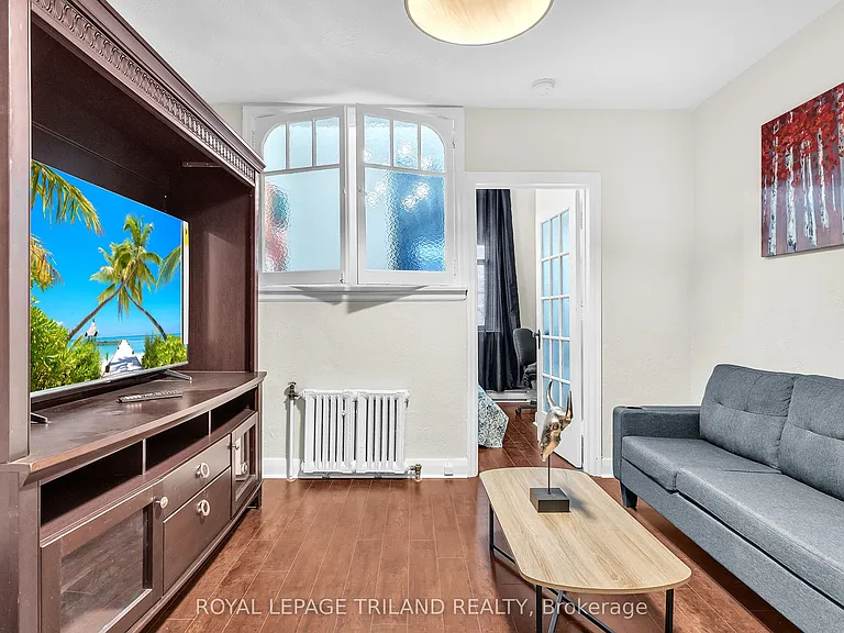111 Dundas St #6 — Photo 5