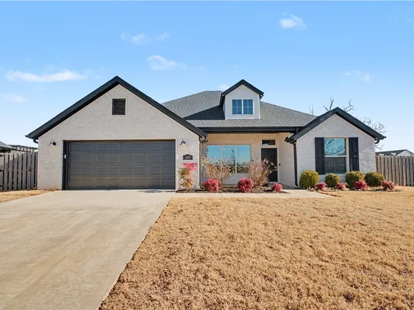 3005 S 20th St, Rogers, AR 72758