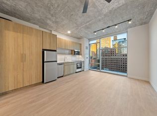 226 W Chicago Ave #1104, Chicago, IL 60654