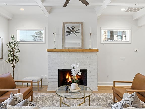 5th image of 110 Via Roma