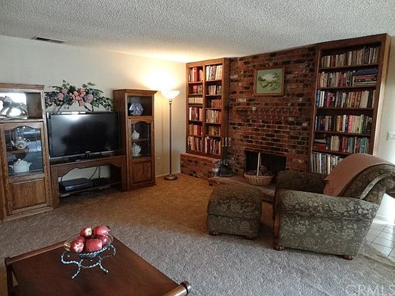 2nd image of 12258 Thomas Ln