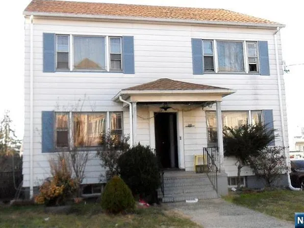 208-210 E 17th St, Paterson, NJ 07524