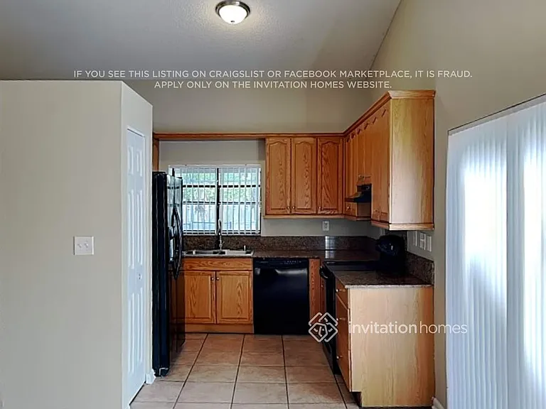 13960 Beechwood Ct — Photo 8