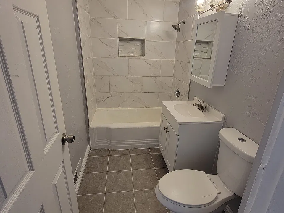 76 Bellevue St #1