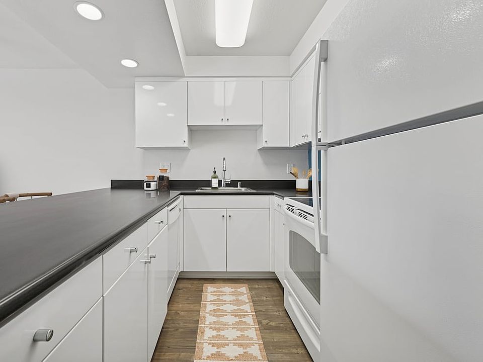 Modern kitchens with hard surface flooring