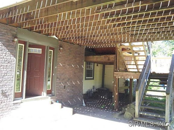 4th image of 106 2nd Ave