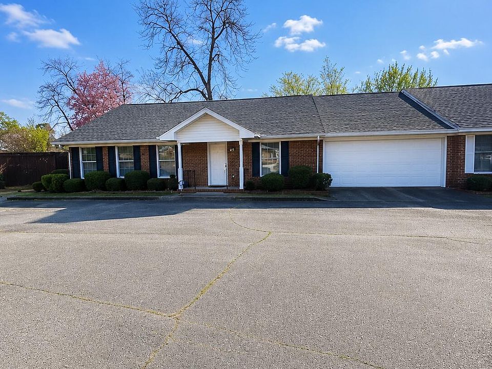 1st image of 60 Church Ct