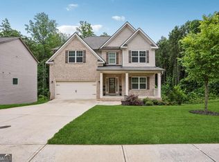 5662 Valley Loop, Fairburn, GA 30213