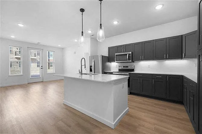 Ridgeview West — Photo 50