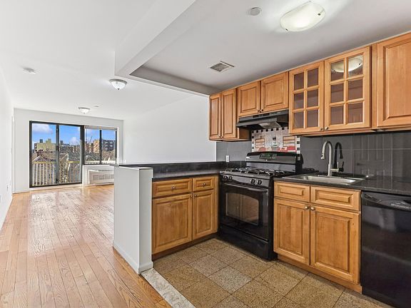 5th image of 87-26 175th St #4C