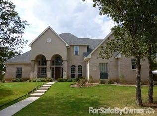 101 Cooper Ct, Runaway Bay, TX 76426