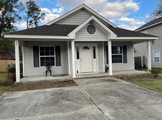 27 Beeler Rd, Crawfordville, FL 32327