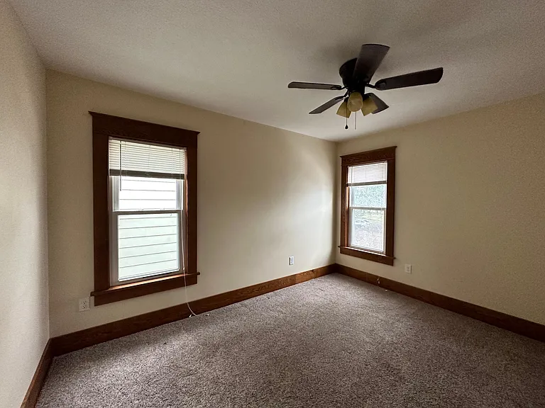 2619 Raspberry St — Photo 8