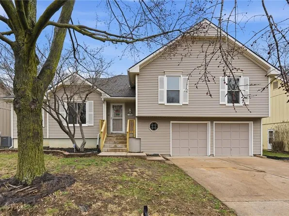 1200 SE 7th St, Lees Summit, MO 64063