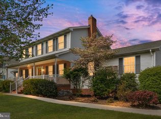 590 Fulton Dr, Strasburg, VA 22657