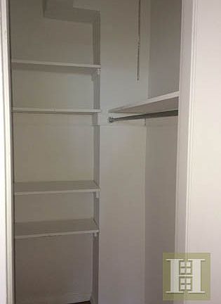 5th image of 3050 Fairfield Ave APT 4B