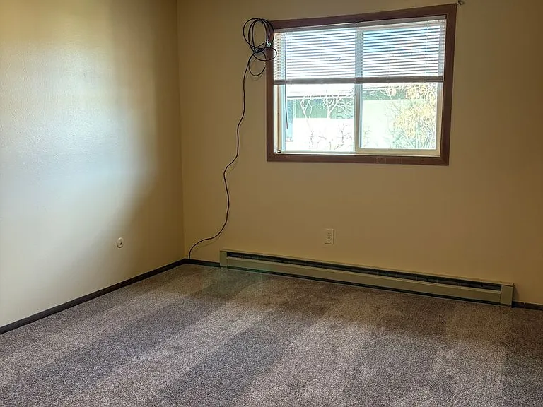 1505 S 10 W — Photo 5