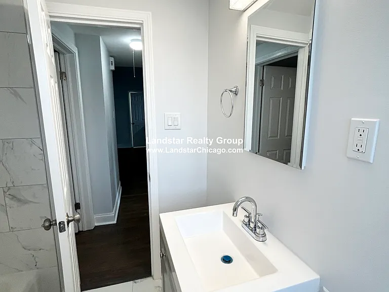 2727 W Berwyn Ave #3S — Photo 13