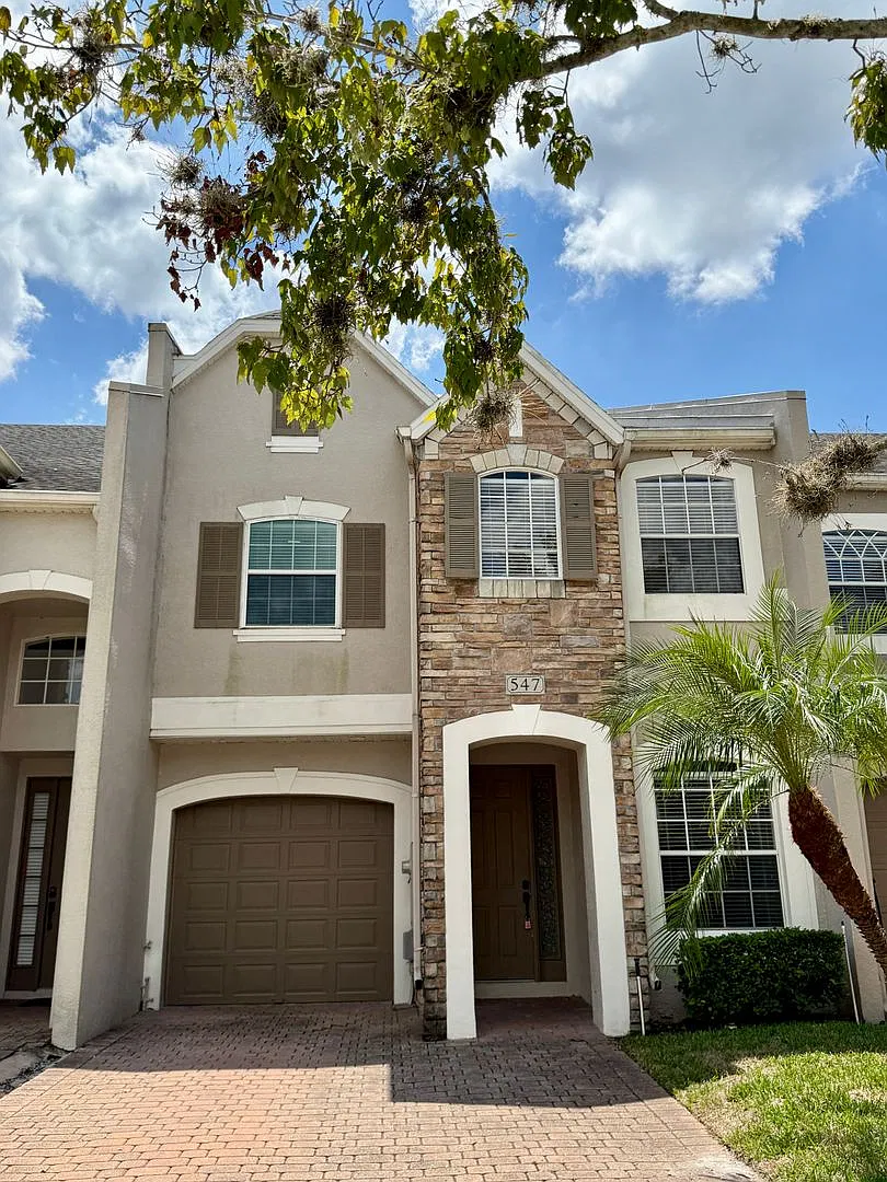 Gorgeous, 3/2.5 Two-Story Townhome in Gated Woodland Terrace at Timber Springs with Pond View! — Photo 2