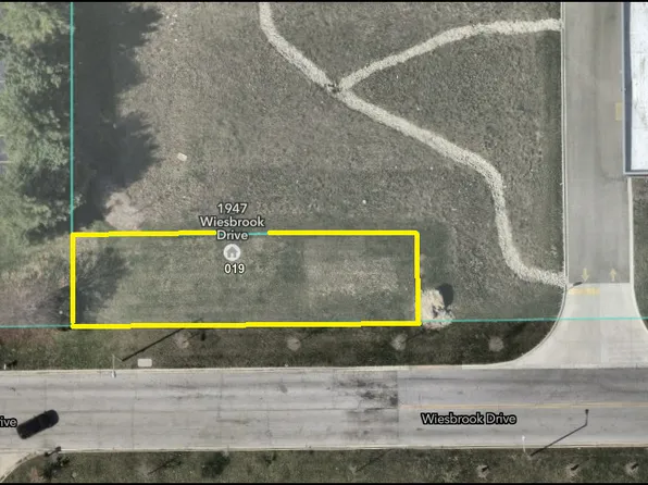 1947 Wiesbrook Rd, Oswego, IL 60543