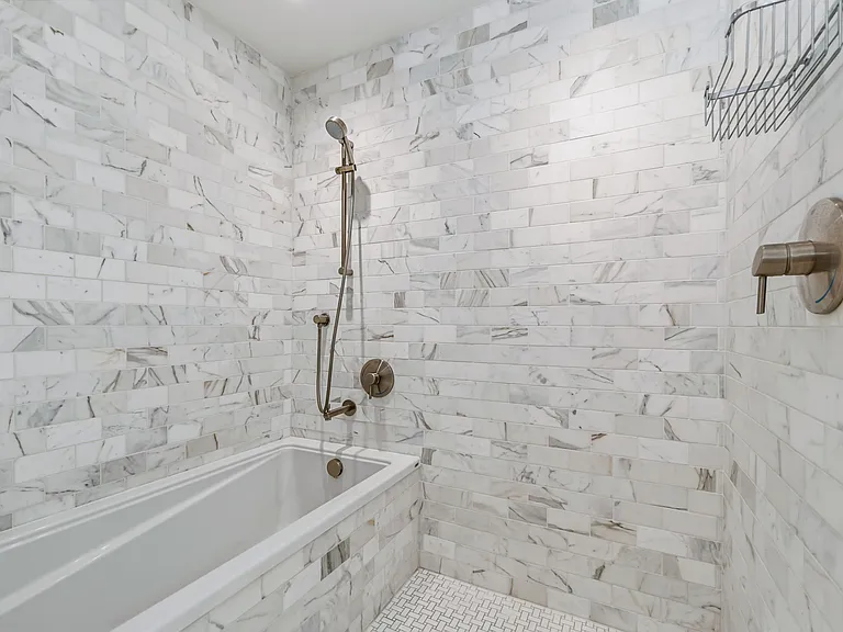 1750 Wewatta St #403 — Photo 14