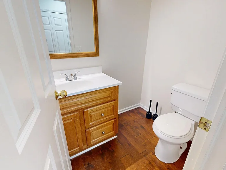 2812 Barclay Way — Photo 6