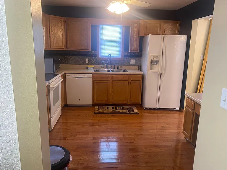 10 Vista Sq — Photo 25