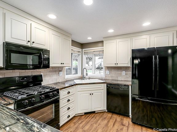 3rd image of 1024 NW 1st Pl
