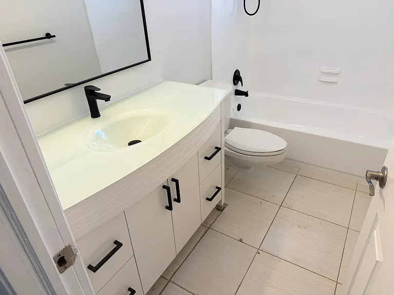 2051 NE 56th St #2 — Photo 14