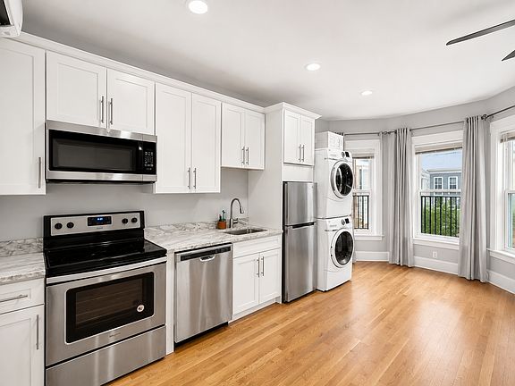 2nd image of 472 E 4th St #5