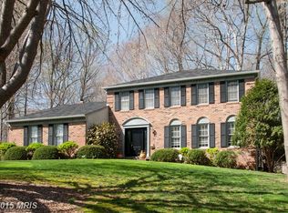 11522 Clara Barton Dr, Fairfax Station, VA 22039
