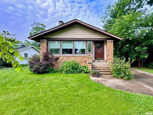 5117 N Prospect Rd, Peoria Heights, IL 61616