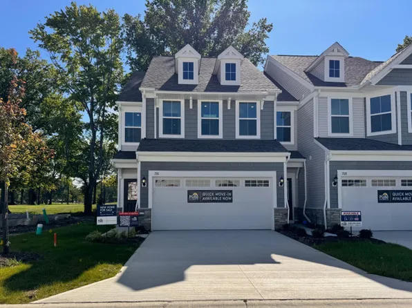 710 Harbour Town Ct, Avon Lake, OH 44012
