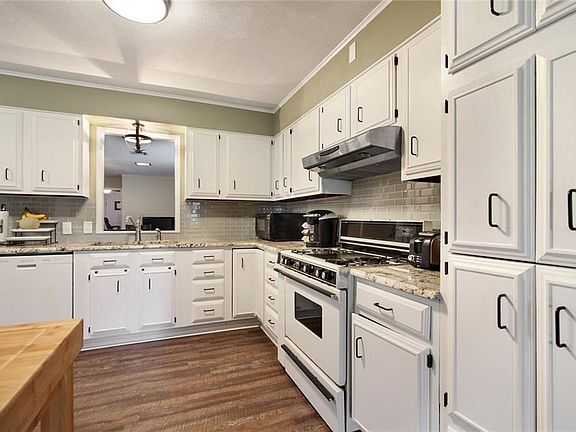 3rd image of 1519 21st St