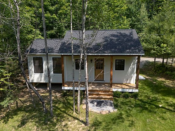 4th image of 15 South Hidden Lake Road