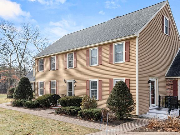 2nd image of 22 Seaver Brook Lane