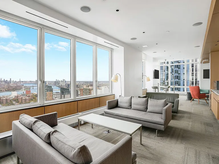 388 Bridge St #37D — Photo 14