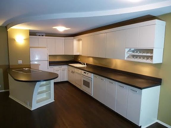 2nd image of 3550 N Lake Shore Dr APT 916