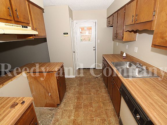 4th image of 3355 Cristil St